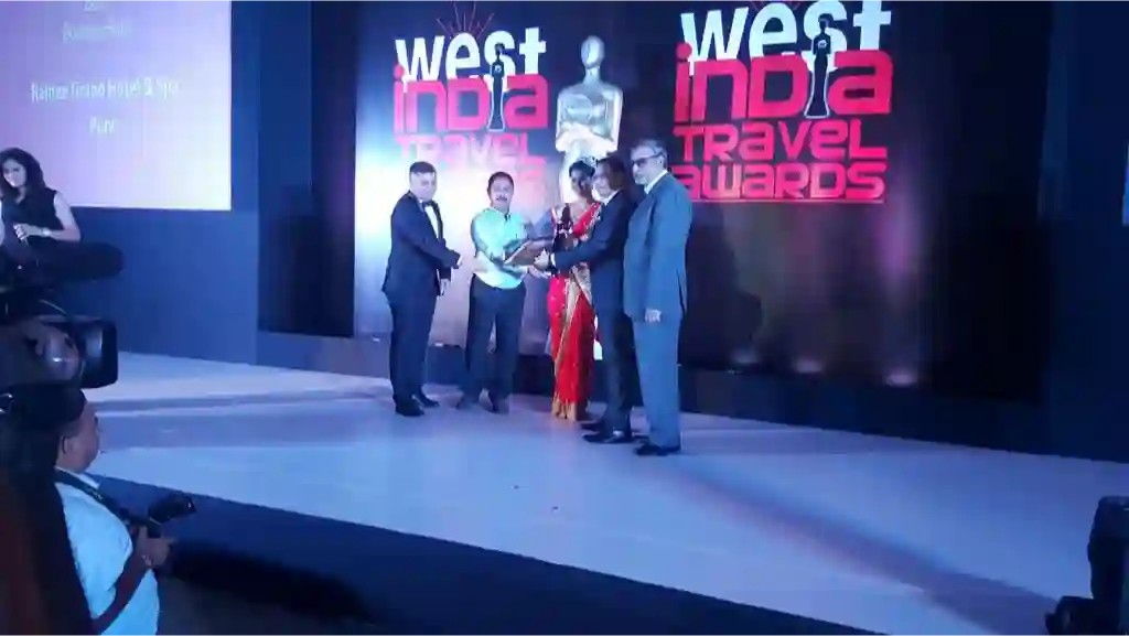 award-8
