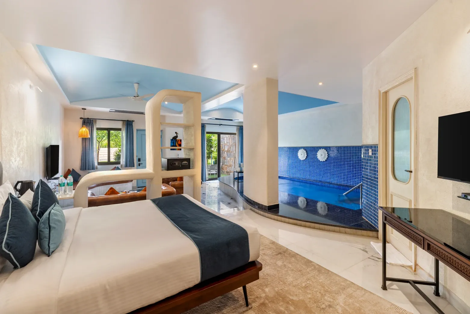 Ramee Royal Suite with Indoor Pool