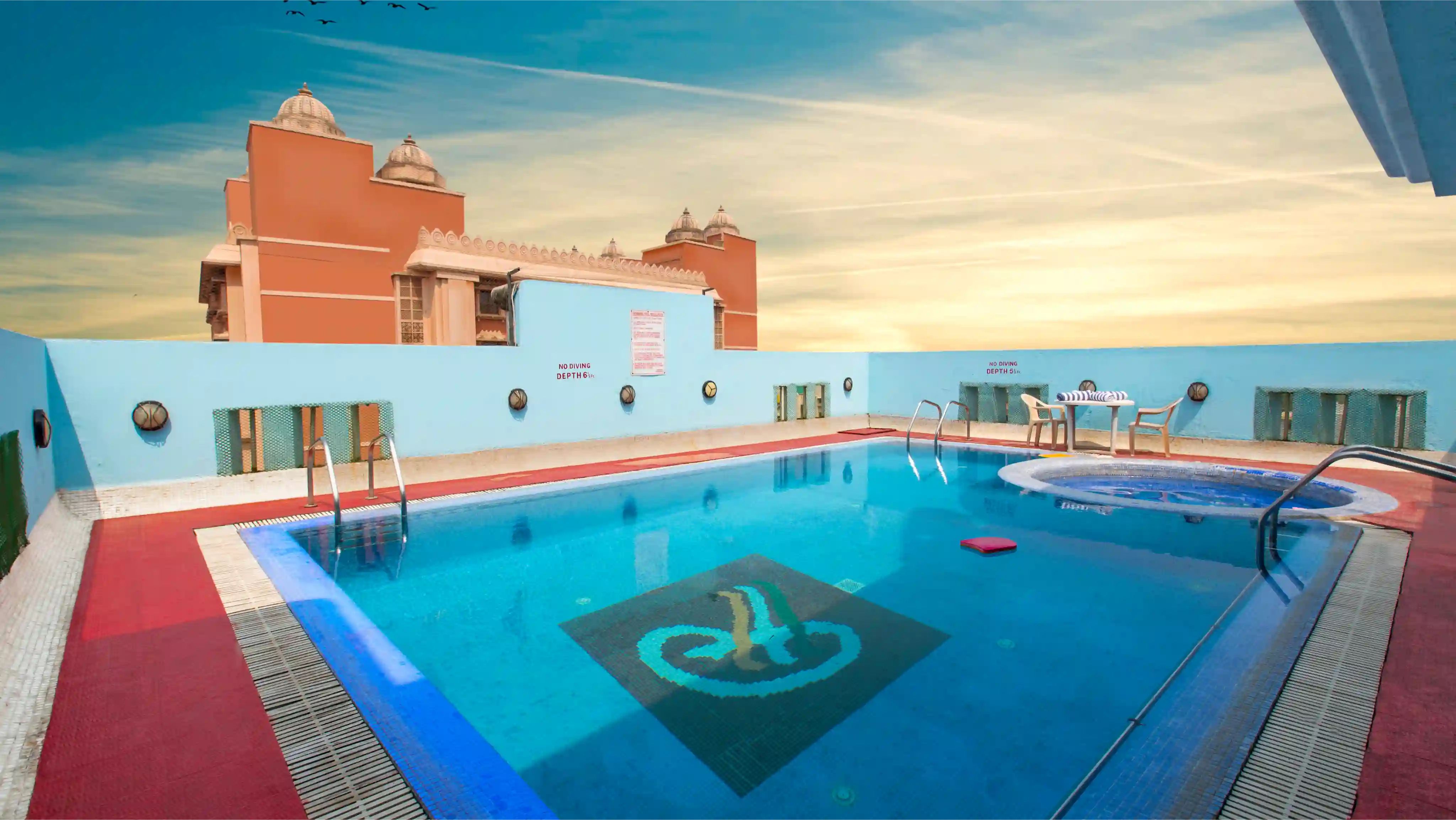 Ramee Guestline Hotel, Dadar - gallery image 1